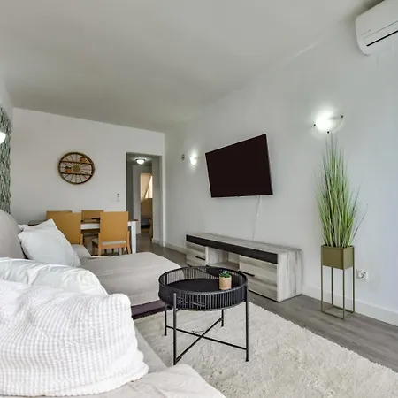 Apartamento La Pinta En Apartamento *
